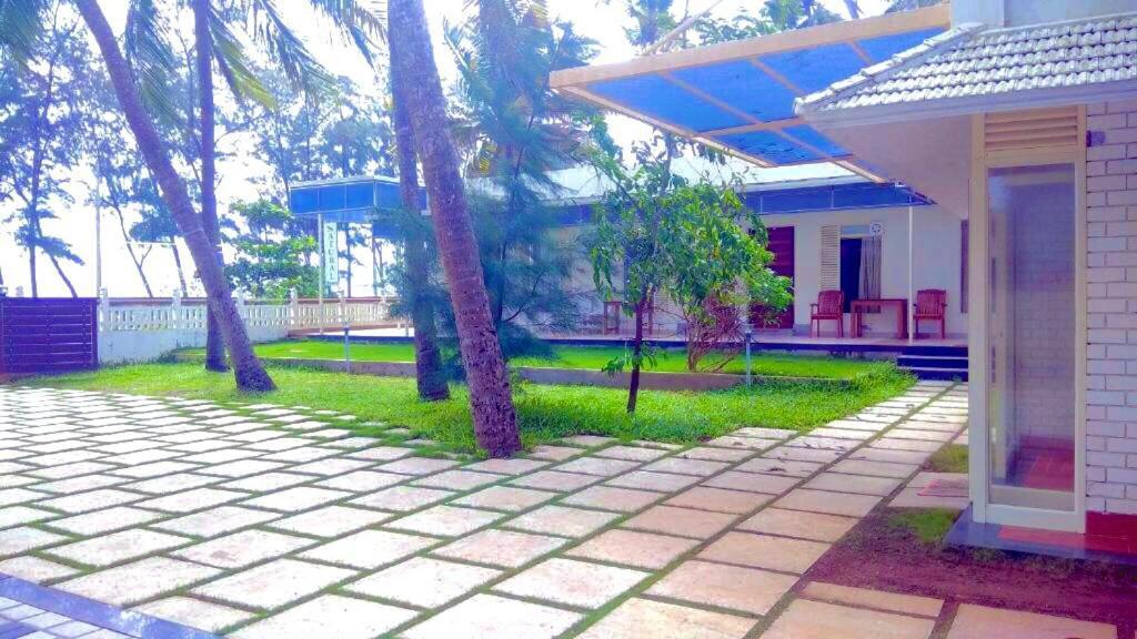 Cherai Natural Beach Hotel Cherai Beach Exterior foto